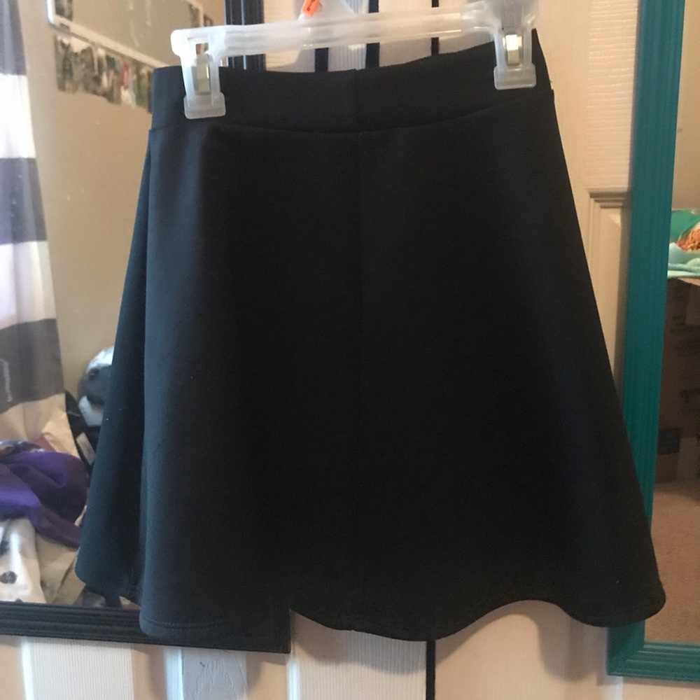 Skirt - Picture 2 of 2